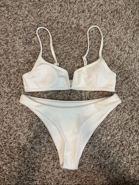 Zaful Ribbed White V-Notch Bikini Set